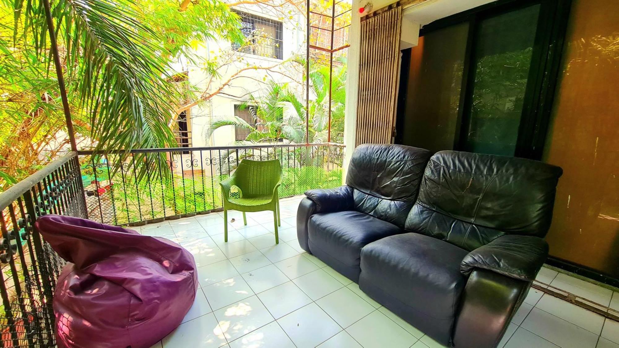 Rostel Backpackers Hostel Pune Exterior foto