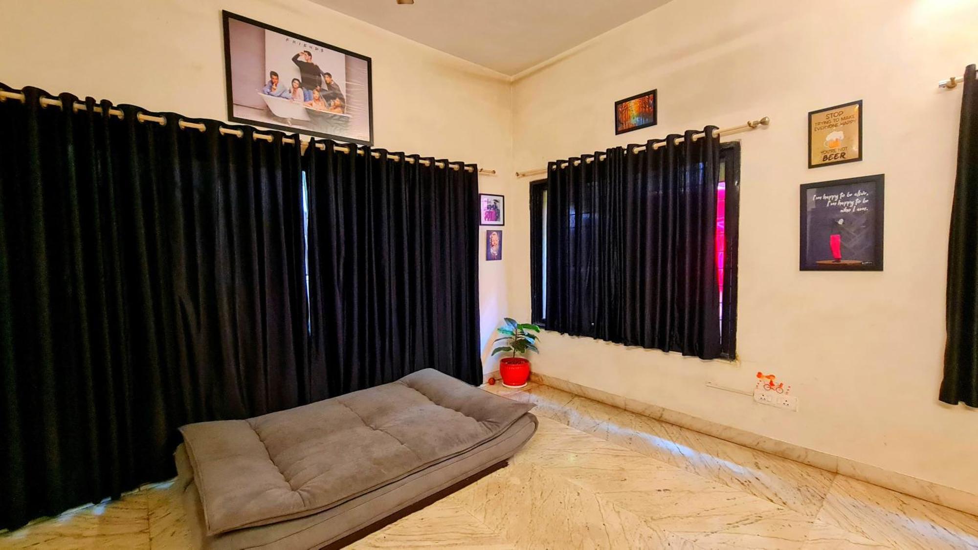 Rostel Backpackers Hostel Pune Exterior foto