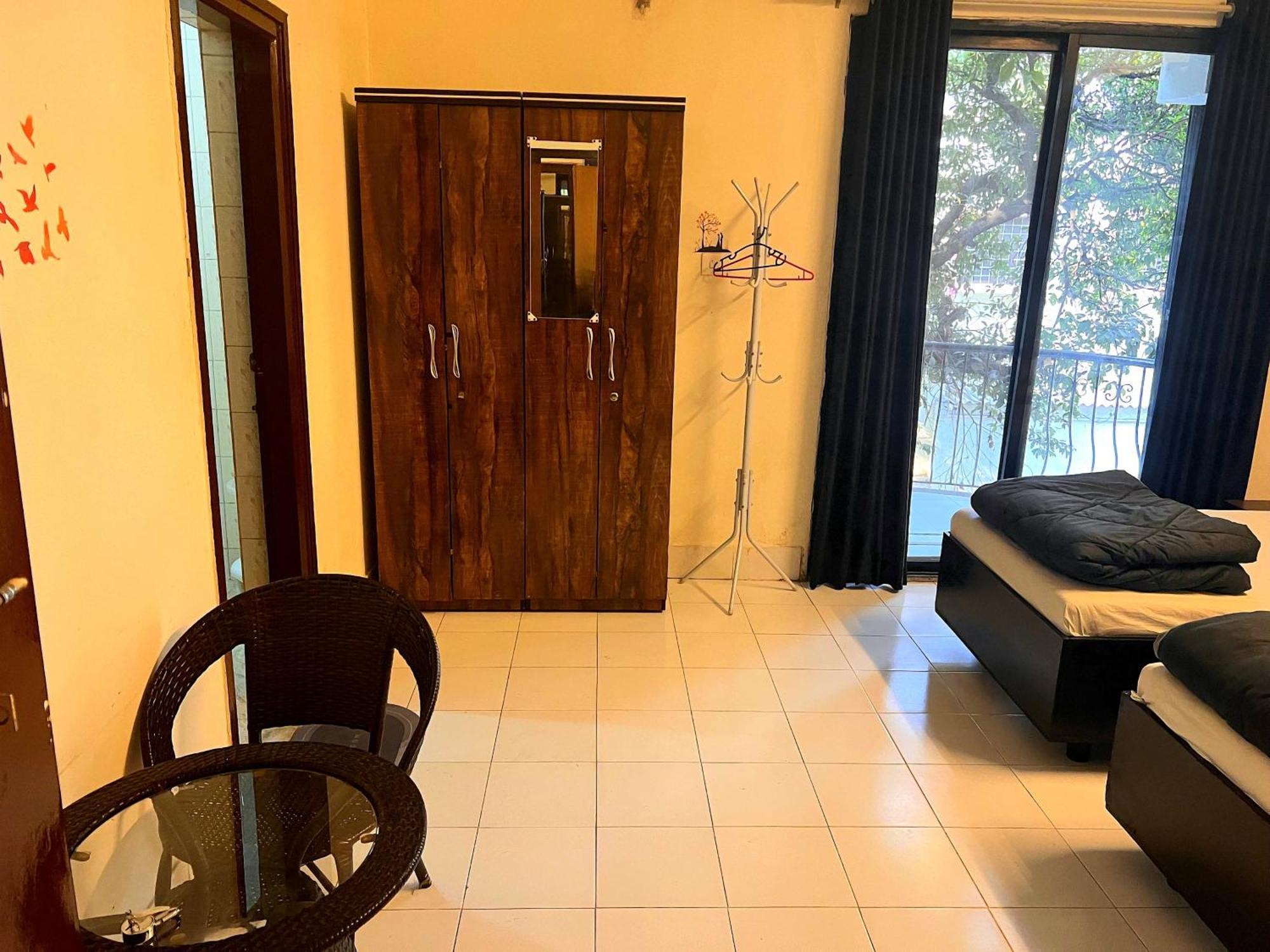 Rostel Backpackers Hostel Pune Exterior foto